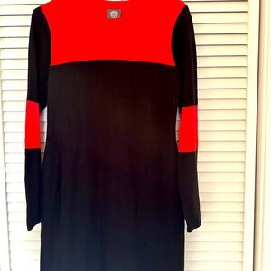 Vince Camuto long sleeve dress large
Dresses are Baackkk!!